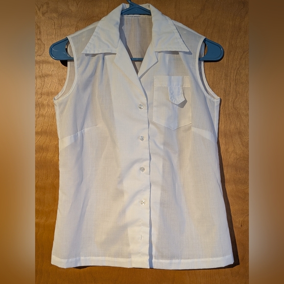 White Vest button up - Picture 1 of 5